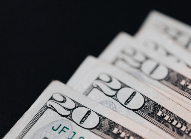 US dollar banknotes and currency value context