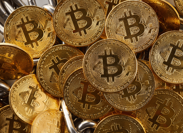 US dollar and currency dynamics in global markets