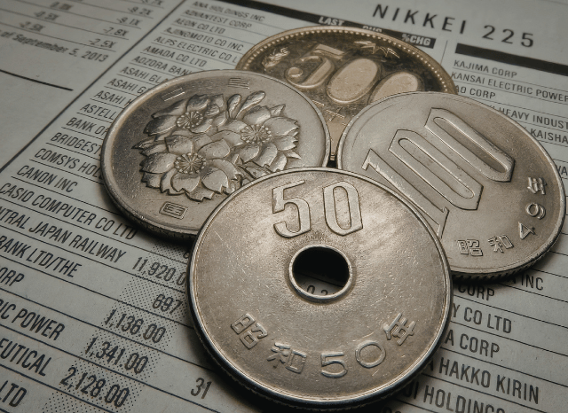 A visual representation of Japanese money