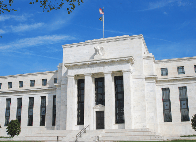 US banking deregulation and its impact on financial institutions and capital requirements